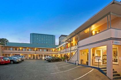 Travelodge by Wyndham Everett City Center - image 8