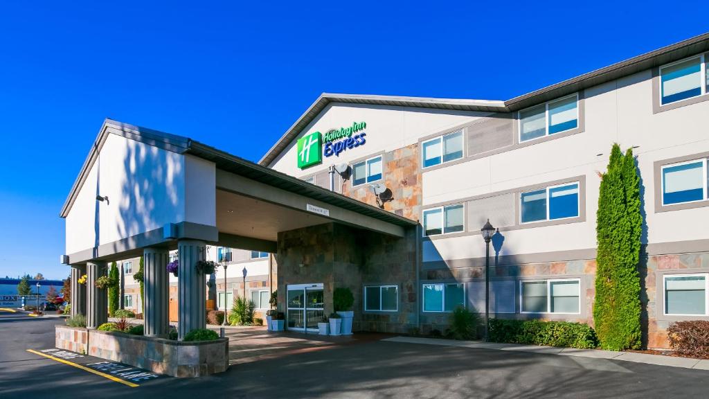 Holiday Inn Express Hotel & Suites Everett an IHG Hotel - main image