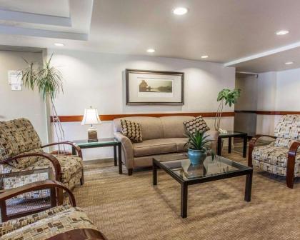 Quality Inn & Suites Everett/Seattle - image 9