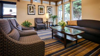 Best Western Cascadia Inn - image 10