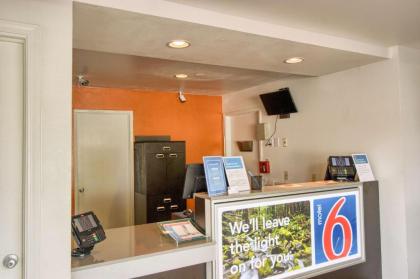 Motel 6-Everett WA - North - image 5