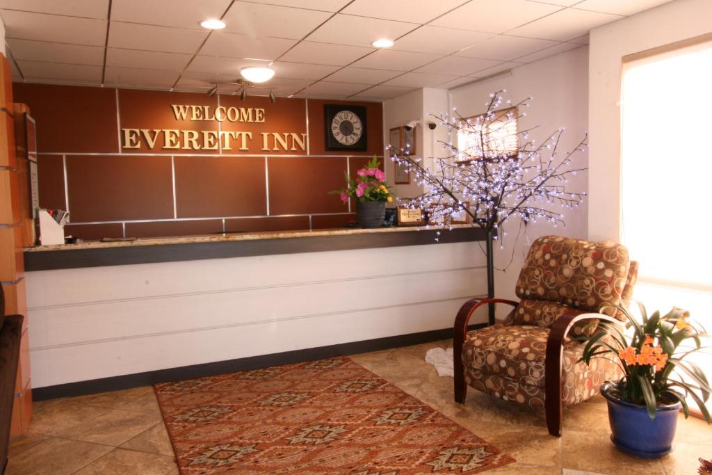 Welcome Everett Inn - image 3