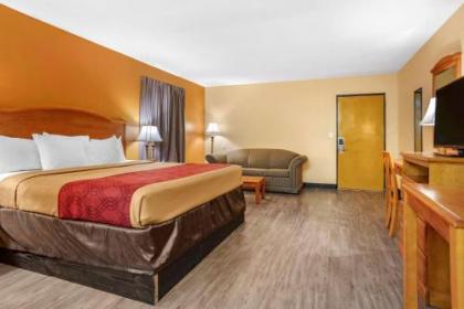 Econo Lodge Inn & Suites Evergreen - image 14