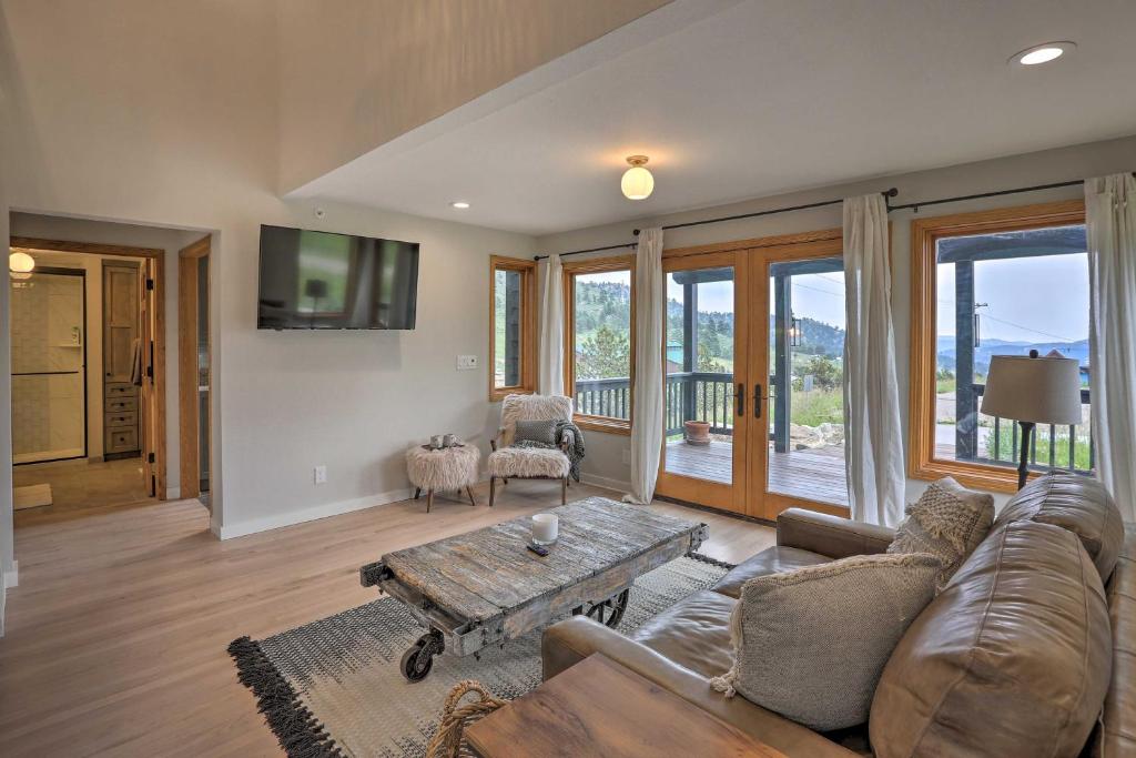 Modern Evergreen Duplex with Mountain Views! - image 2