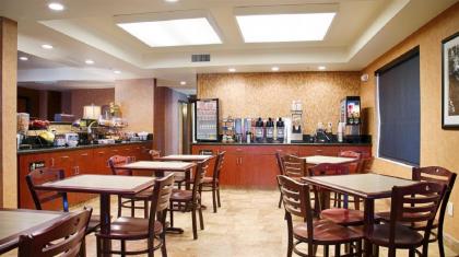 Best Western Exeter Inn & Suites - image 15