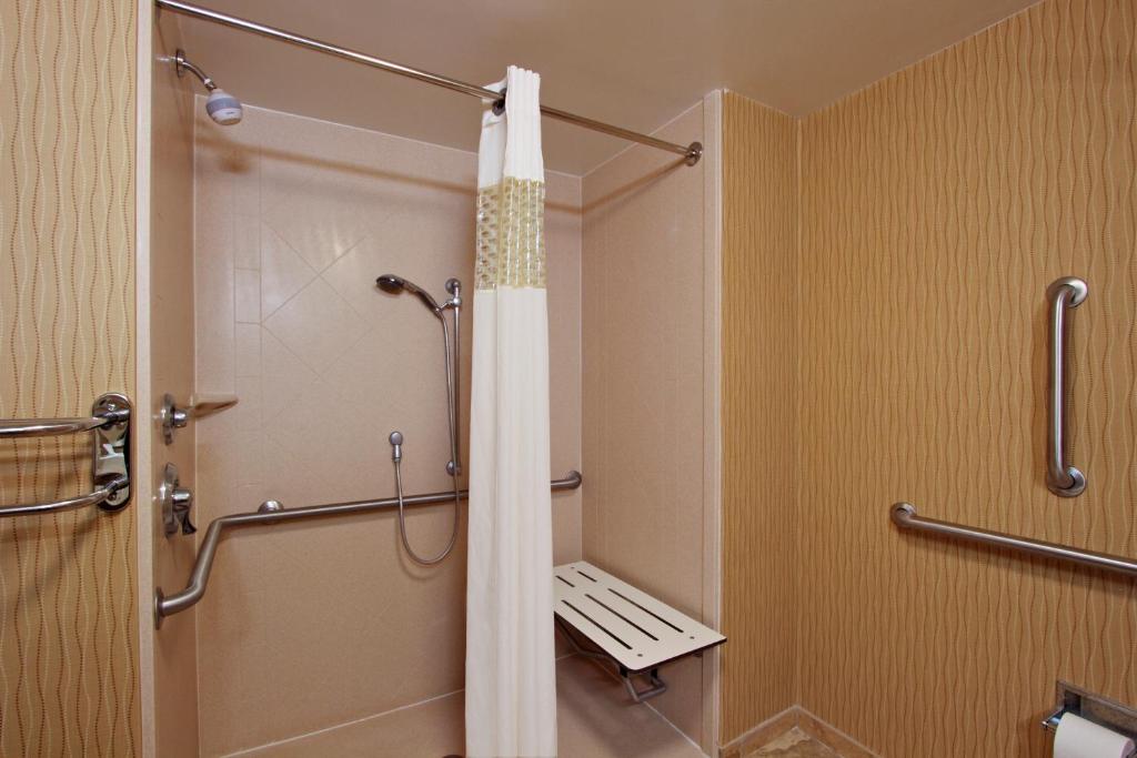 Hampton Inn & Suites Exmore - Eastern Shore - image 7