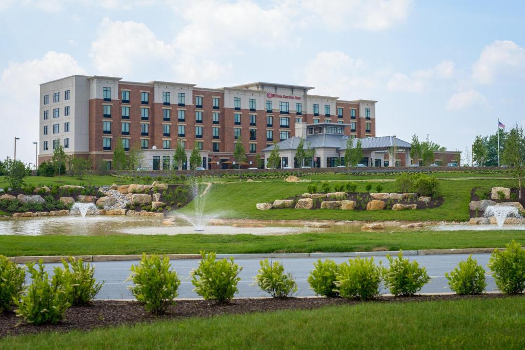 Hilton Garden Inn Exton-West Chester - main image