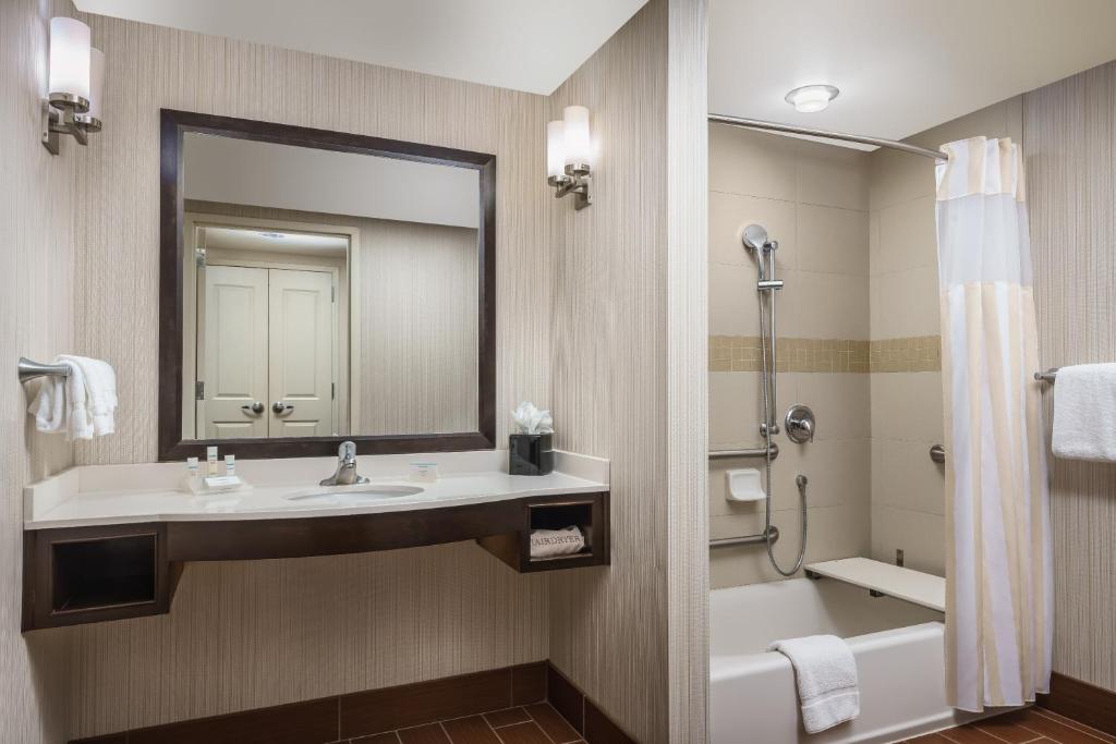 Hilton Garden Inn Exton-West Chester - image 5