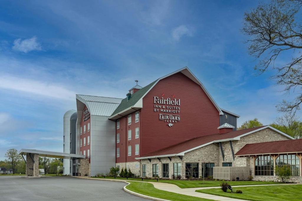 Fairfield Inn & Suites by Marriott Fair Oaks Farms - main image