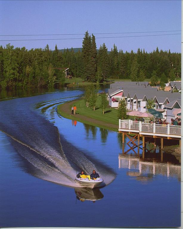 River's Edge Resort - main image