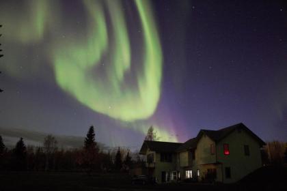 Aurora & Denali View Apartment - image 15