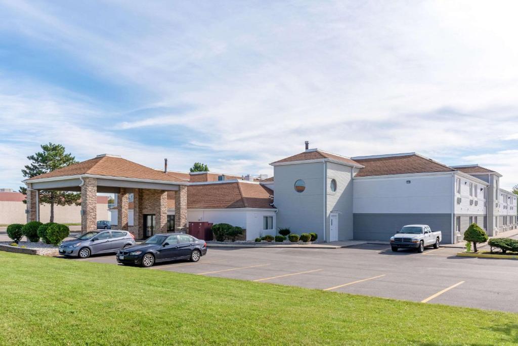 Quality Inn - Fairborn - main image