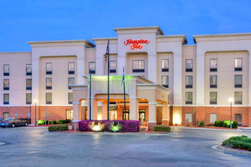 Hampton Inn Atlanta-Fairburn - image 4