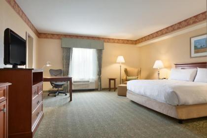 Hilton Garden Inn Fairfax - image 10