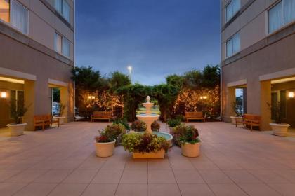 Hilton Garden Inn Fairfax - image 19