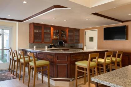 Hilton Garden Inn Fairfax - image 7