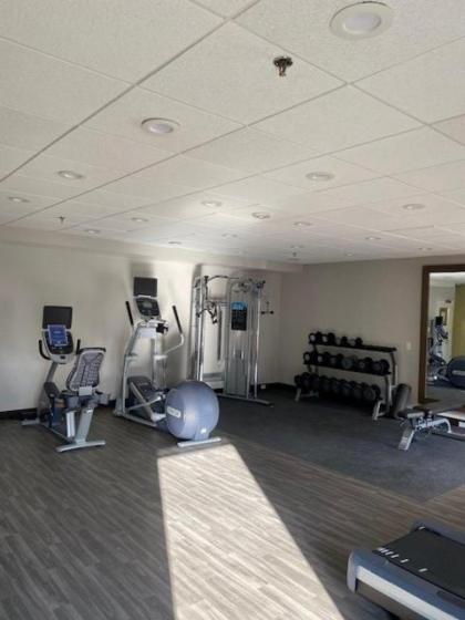 Hampton Inn Fairfax City - image 10