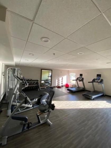 Hampton Inn Fairfax City - image 11