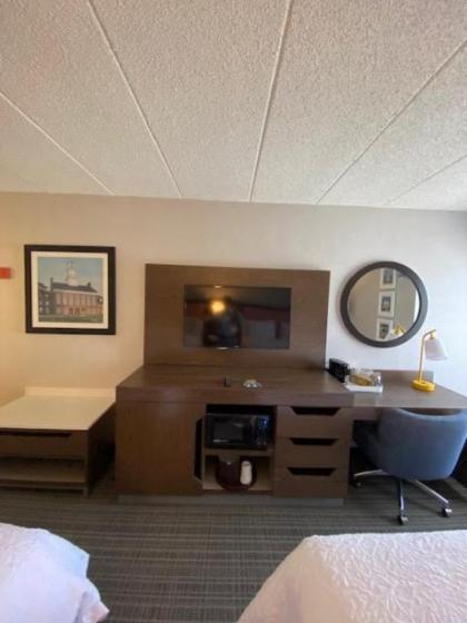 Hampton Inn Fairfax City - image 13