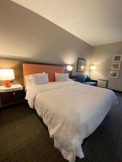 Hampton Inn Fairfax City - image 15