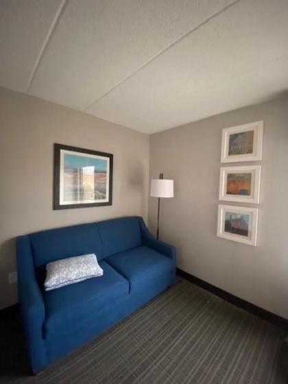 Hampton Inn Fairfax City - image 18