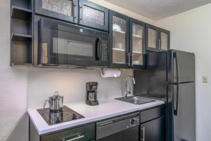 Candlewood Suites Washington-Fairfax an IHG Hotel - image 14