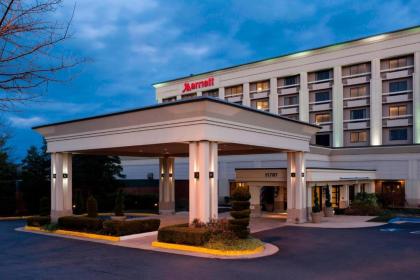 Fairfax Marriott at Fair Oaks - image 2