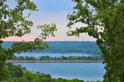 Luxury Family Retreat - Greers Ferry Lake! - image 2