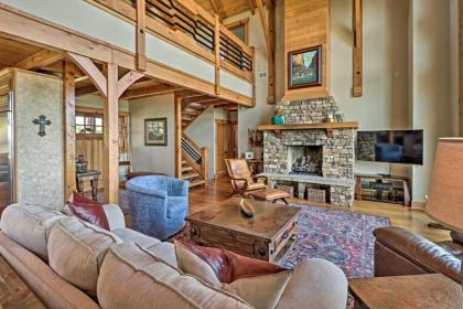 Luxury Family Retreat - Greers Ferry Lake! - image 9