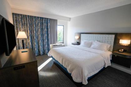 Hampton Inn & Suites Fairfield - image 15