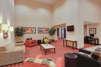 La Quinta by Wyndham Fairfield NJ - image 10