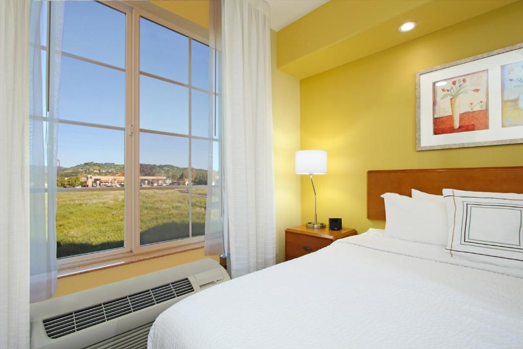 Fairfield Inn & Suites by Marriott Fairfield Napa Valley Area - main image