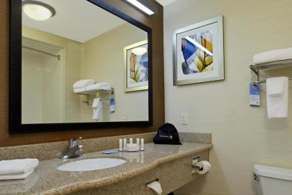 Fairfield Inn & Suites by Marriott Fairfield Napa Valley Area - image 15