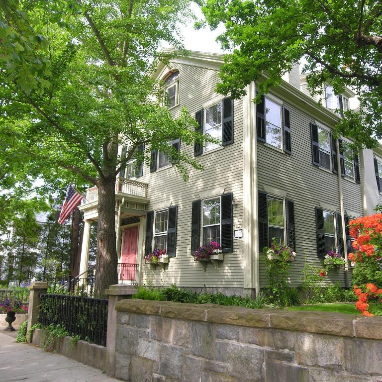 Delano Homestead Bed and Breakfast - main image