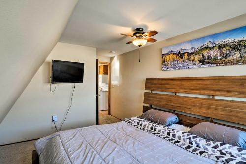 Cabin with 360 Mountain Views and 30 Miles to Breck! - image 3