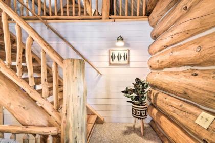 Stunning Log Cabin with Sauna and Sleeping Loft! - image 8