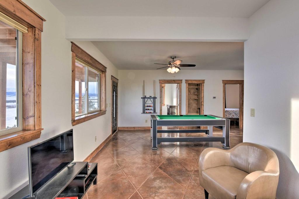 Fairplay Cabin with Deck Pool Table and Mtn Views! - image 2