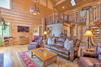 Fairplay Log Cabin with Deck 26 Mi to Breck! - image 6