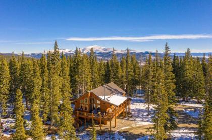 Fairplay Cabin with Spacious Deck and mtn View