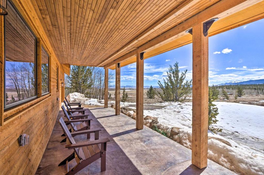 Beautiful and Peaceful Cabin on 5 Private Acres! - image 2