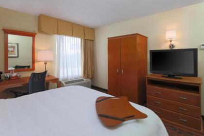 Hampton Inn St. Louis/Fairview Heights - image 15