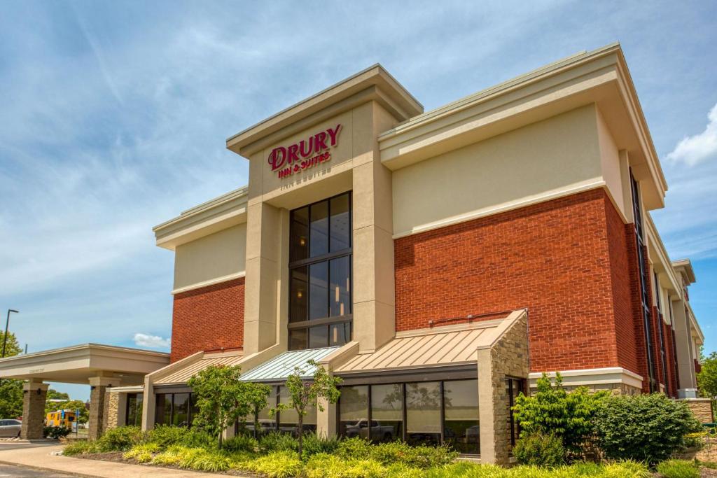 Drury Inn & Suites St. Louis - Fairview Heights - main image