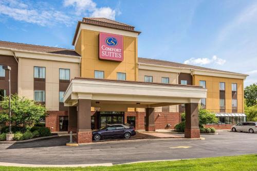 Comfort Suites Fairview Heights - main image