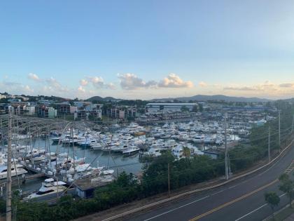 Oasis Luxury Penthouse with Ocean and Marina Views - image 7