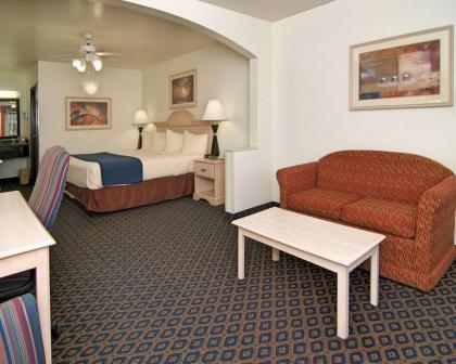 SureStay Hotel by Best Western Falfurrias - image 5