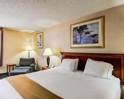 Quality Inn Spring Mills - Martinsburg North - image 12