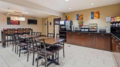 Best Western Fallon Inn & Suites - image 14