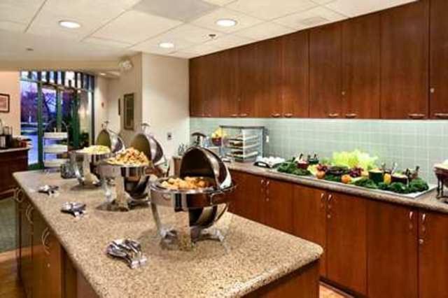 Homewood Suites by Hilton Falls Church - image 6