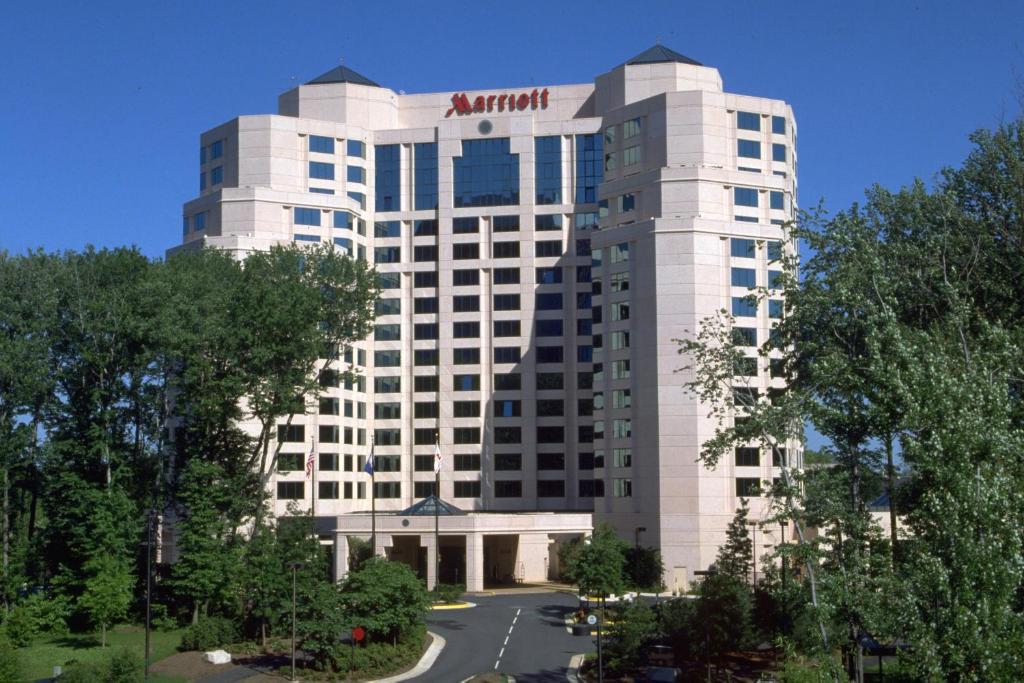 Falls Church Marriott Fairview Park - main image