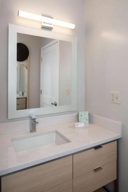 Sonesta Simply Suites Falls Church - image 10